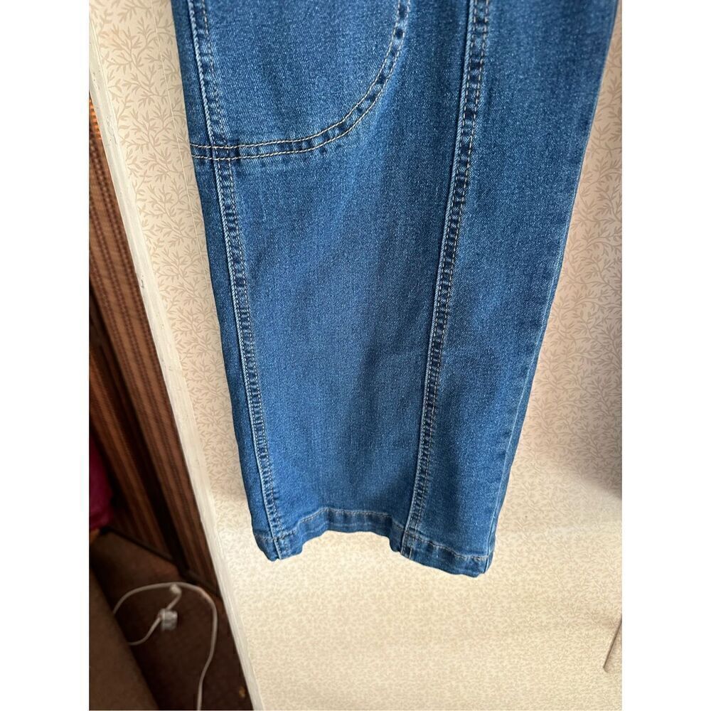GoGo Jeans  - Picture 3 of 8